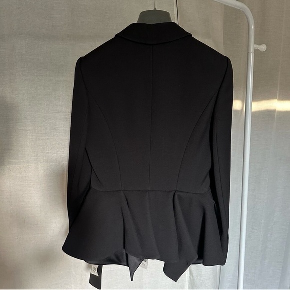 NEW Alexander McQueen Black Peplum Duchess Blazer - Picture 3 of 10